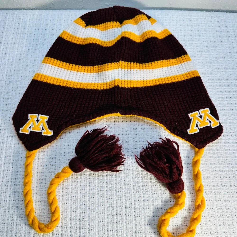 Top of the World Minnesota Gophers Kids Knit Hat with Tassels‎ and Poms - Sporty